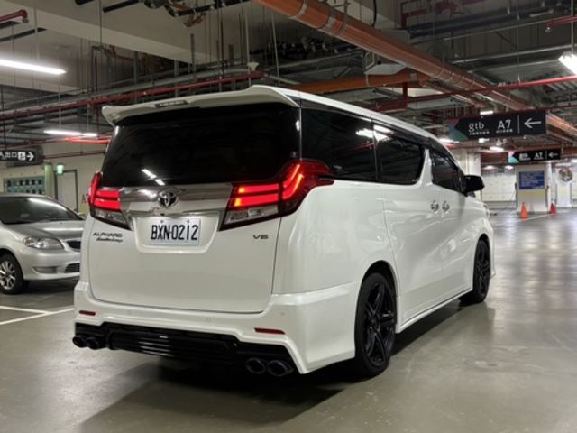 TOYOTA豐田 ALPHARD  第4張相片