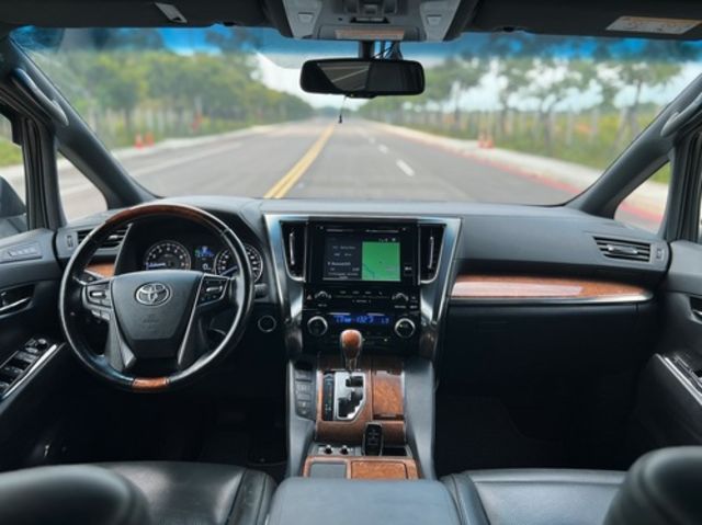 TOYOTA豐田 ALPHARD  第8張相片