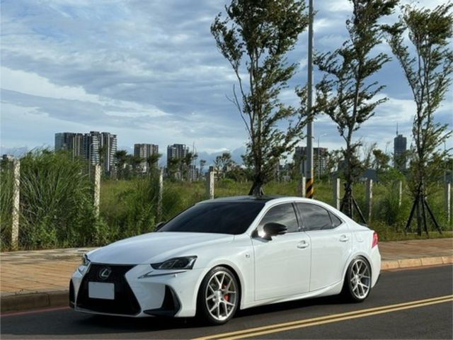 LEXUS凌志 IS200T  第1張相片