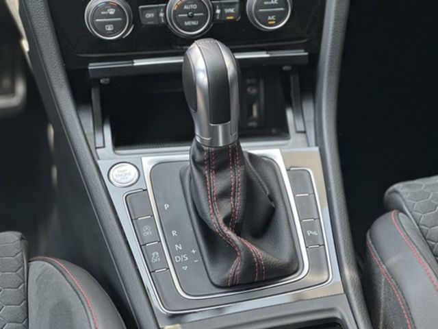 VOLKSWAGEN福斯 GOLF GTI  第5張相片