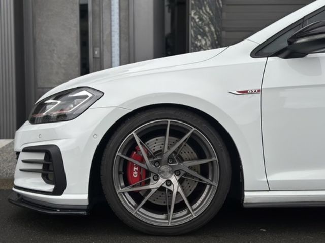 VOLKSWAGEN福斯 GOLF GTI  第3張相片