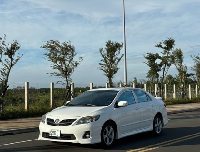 TOYOTA豐田 ALTIS  第1張相片