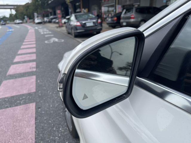 M-BENZ賓士 C300  第4張相片