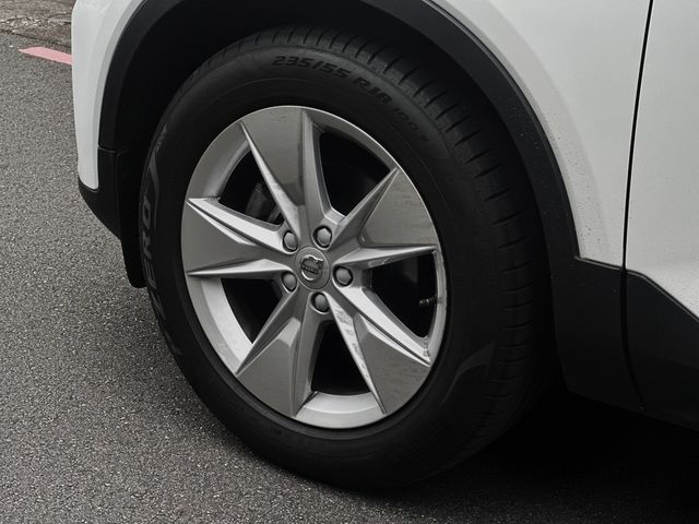 VOLVO富豪 XC40  第4張相片