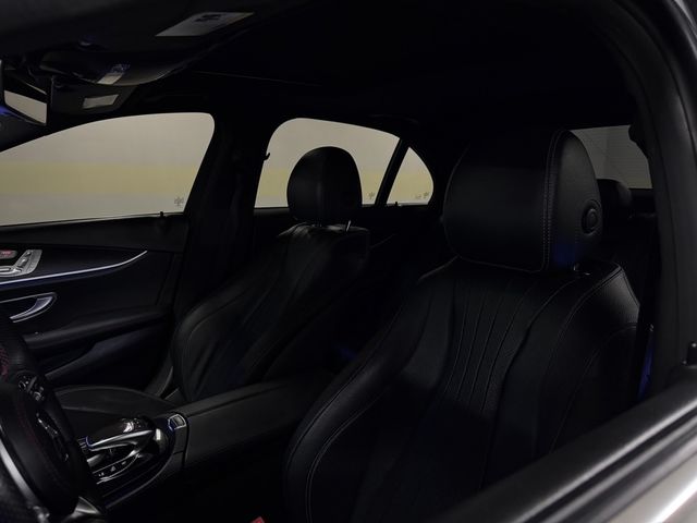 M-BENZ賓士 E300  第5張相片