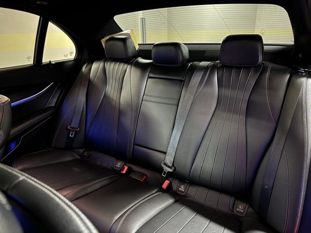 M-BENZ賓士 E300  第6張相片