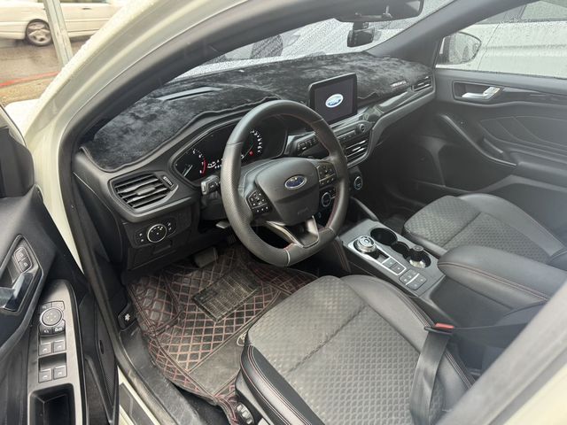 FORD福特 FOCUS ST  第4張相片