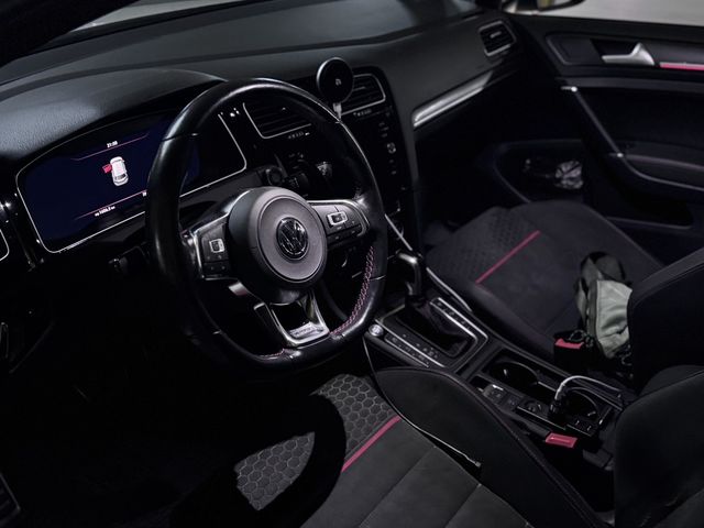 VOLKSWAGEN福斯 GOLF GTI  第4張相片
