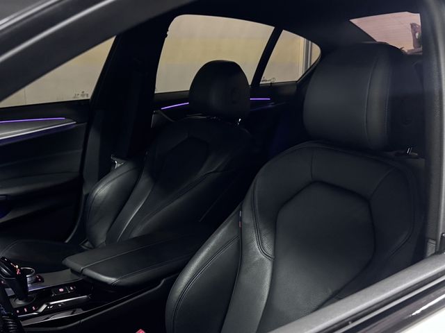 BMW寶馬 520I  第6張相片