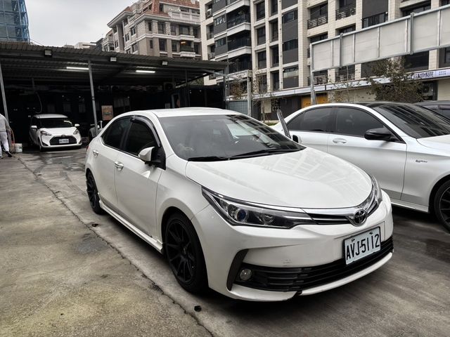 TOYOTA豐田 ALTIS  第1張相片