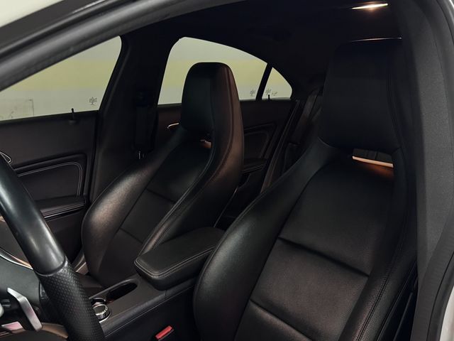M-BENZ賓士 CLA250  第6張相片