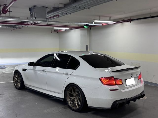 BMW寶馬 M5  第2張相片