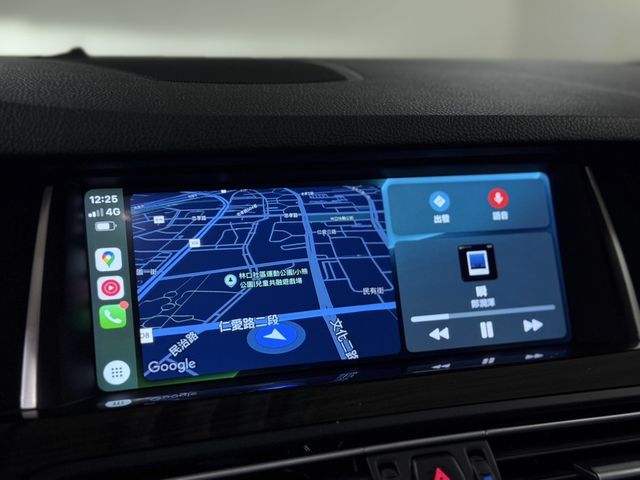 BMW寶馬 M5  第14張相片