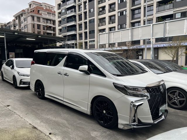 TOYOTA豐田 ALPHARD  第3張相片