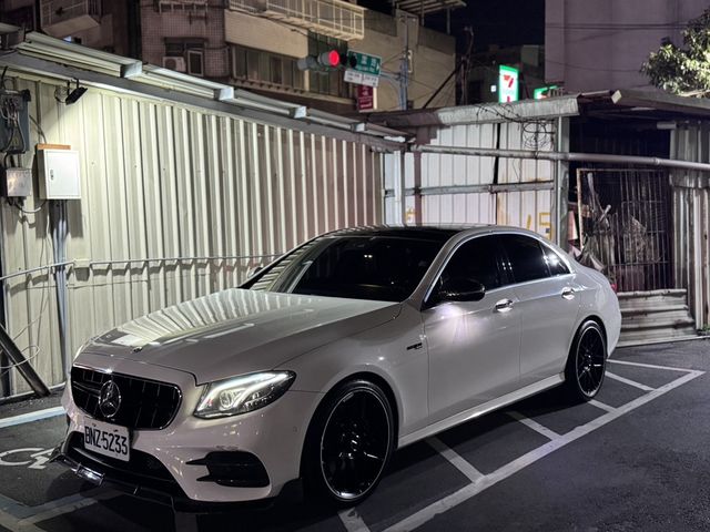 M-BENZ賓士 E300  第1張相片