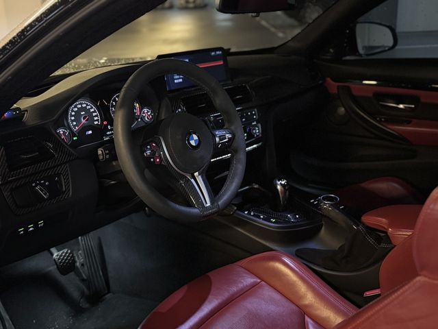 BMW寶馬 M4 COUPE  第2張相片