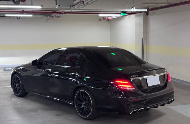 M-BENZ賓士 E300  第2張相片