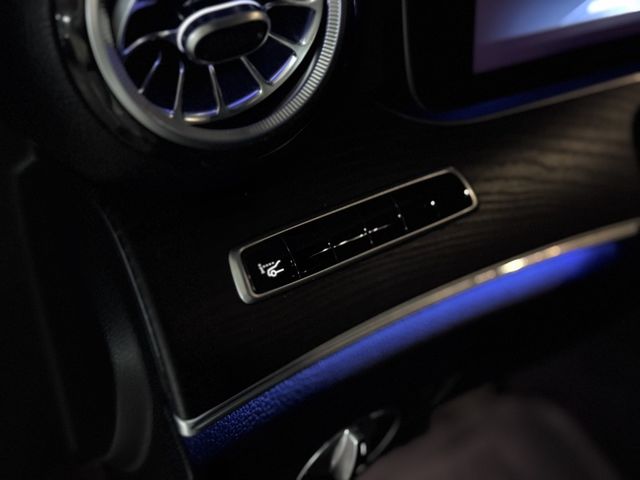 M-BENZ賓士 E300  第5張相片
