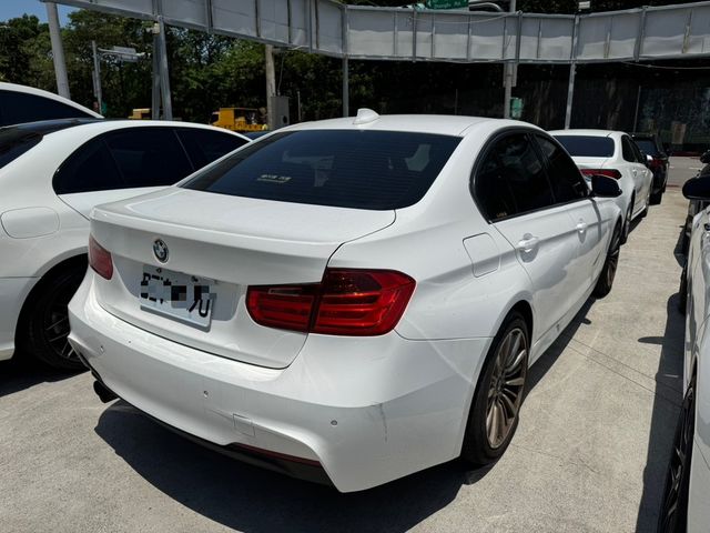 BMW寶馬 328I M SPORT  第3張相片