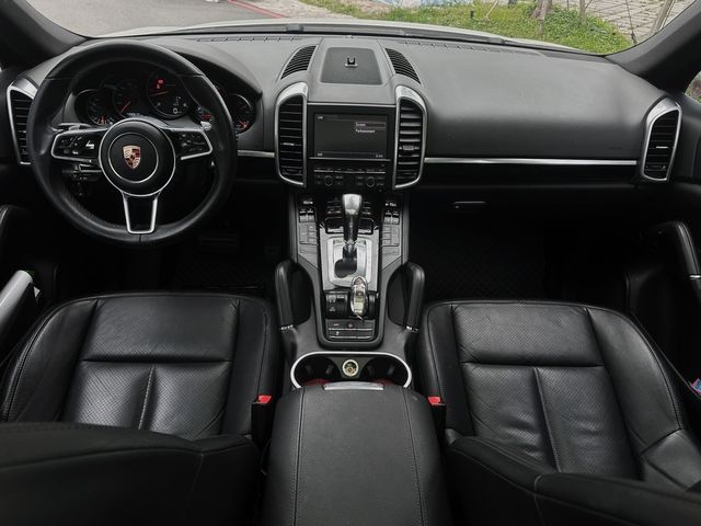 PORSCHE保時捷 CAYENNE  第5張相片
