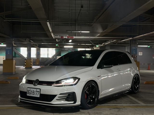 VOLKSWAGEN福斯 GOLF GTI  第1張相片