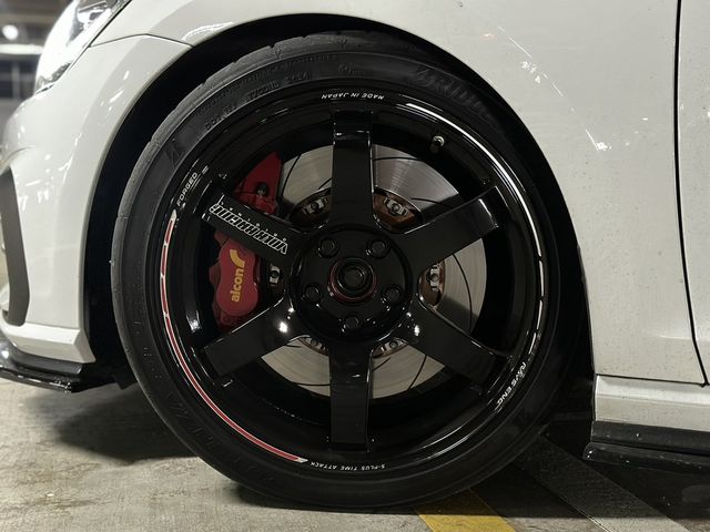 VOLKSWAGEN福斯 GOLF GTI  第4張相片