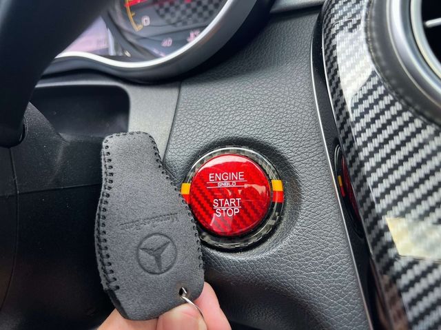 M-BENZ賓士 C300  第8張相片