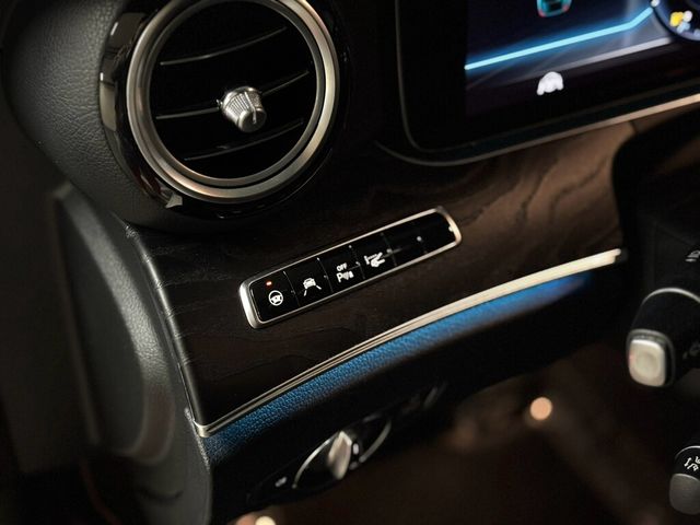 M-BENZ賓士 E300  第6張相片