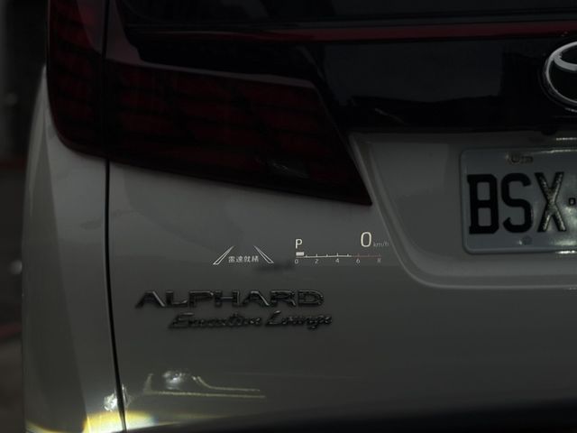 TOYOTA豐田 ALTIS  第5張相片
