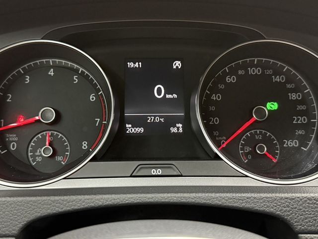 VOLKSWAGEN福斯 GOLF  第5張相片