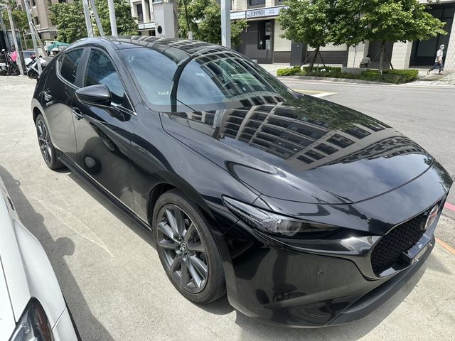MAZDA馬自達 MAZDA 3  第1張相片