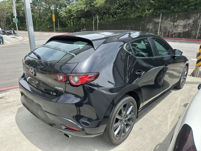MAZDA馬自達 MAZDA 3  第5張相片