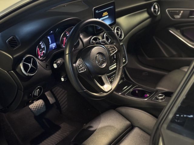 M-BENZ賓士 CLA250  第4張相片