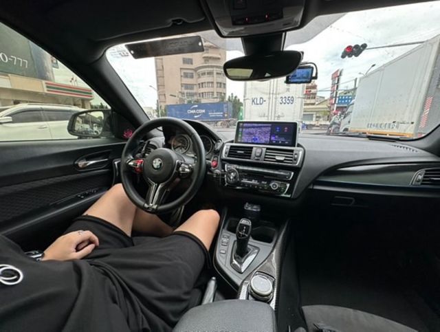 BMW寶馬 220I M SPORT  第8張相片