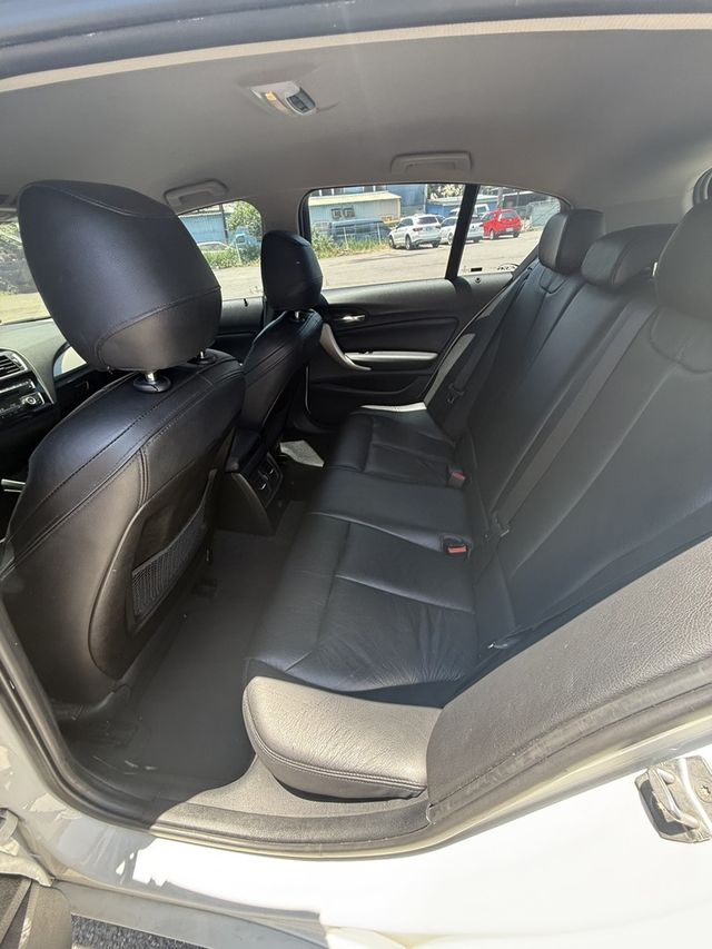 BMW寶馬 118I  第8張相片