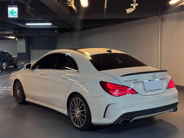 M-BENZ賓士 CLA250  第2張相片