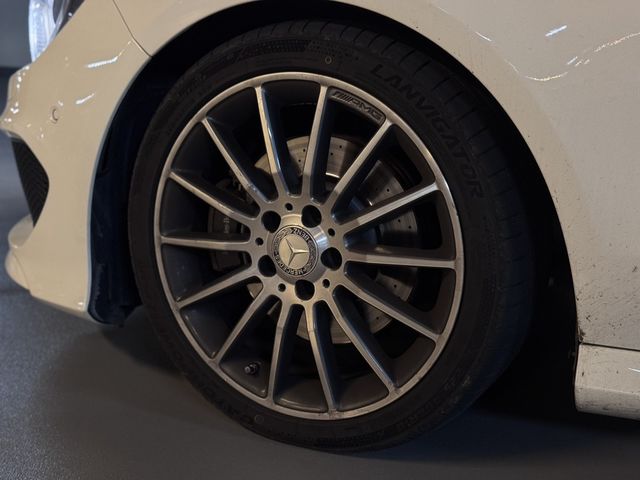 M-BENZ賓士 CLA250  第3張相片