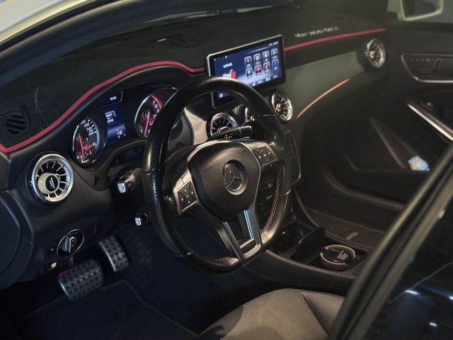M-BENZ賓士 CLA250  第6張相片
