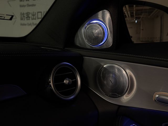 M-BENZ賓士 C300  第5張相片