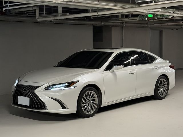 LEXUS凌志 ES300H  第1張相片