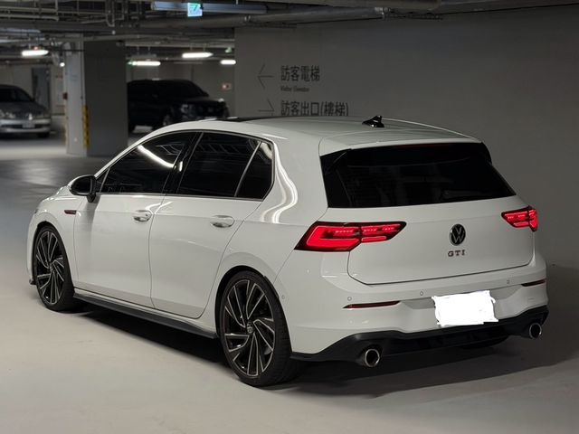 VOLKSWAGEN福斯 GOLF GTI  第2張相片