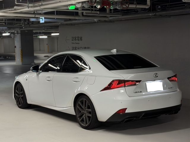 LEXUS凌志 IS 300  第2張相片