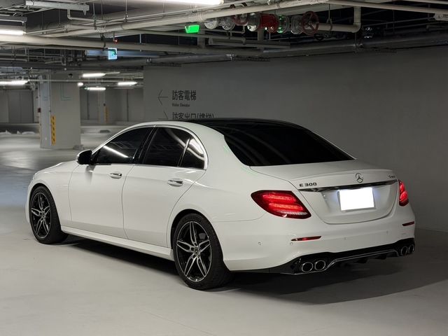 M-BENZ賓士 E300  第5張相片