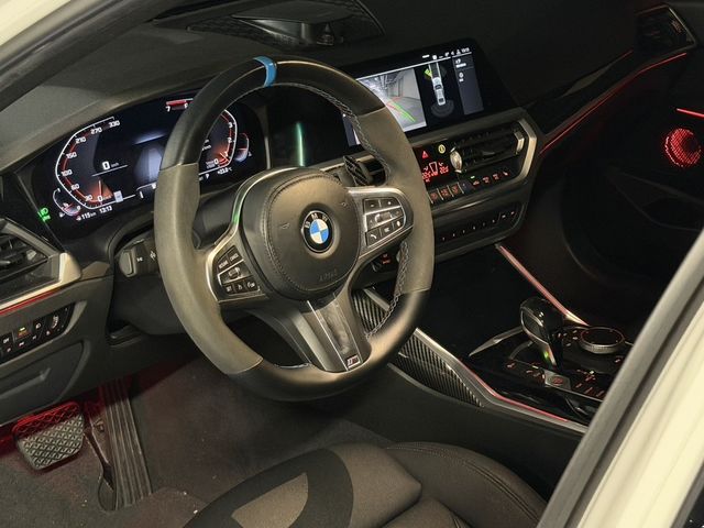 BMW寶馬 330I M SPORT  第5張相片