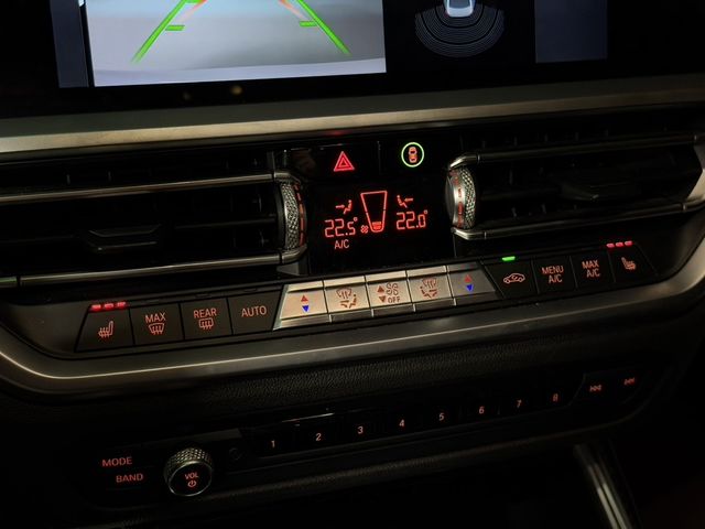 BMW寶馬 330I M SPORT  第9張相片