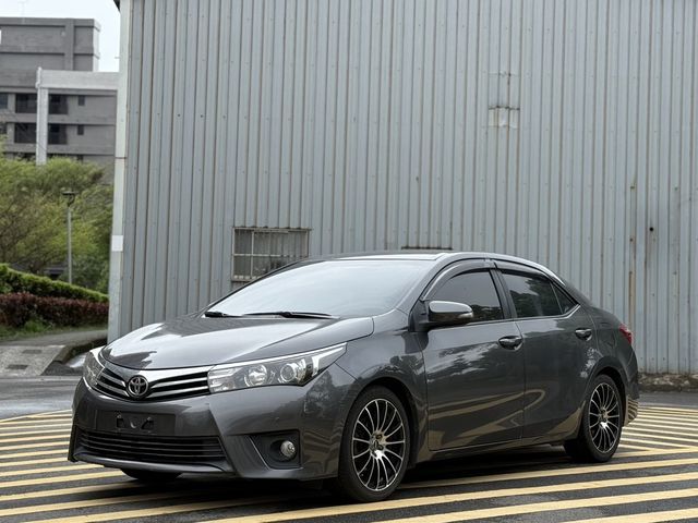 TOYOTA豐田 ALTIS  第1張相片