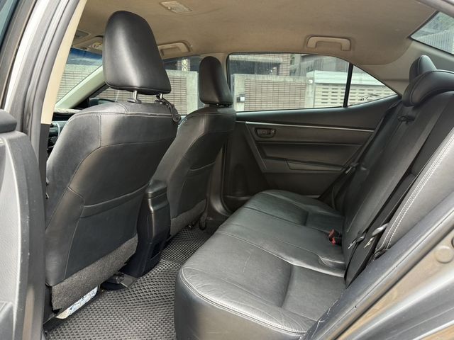 TOYOTA豐田 ALTIS  第4張相片