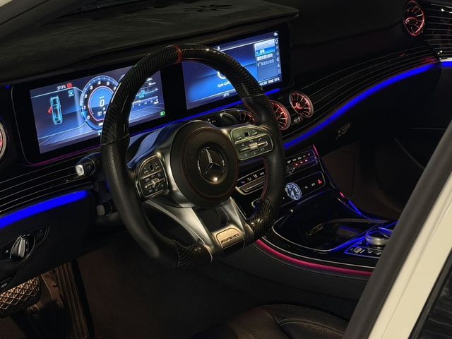 M-BENZ賓士 E300  第5張相片