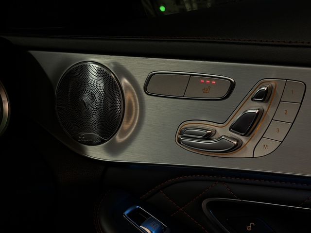 M-BENZ賓士 C63 S AMG  第4張相片