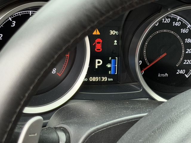 MITSUBISHI三菱 LANCER IO  第5張相片